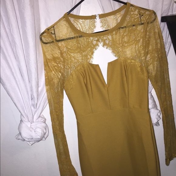 Yellow long sleeve lace dress - Picture 1 of 4